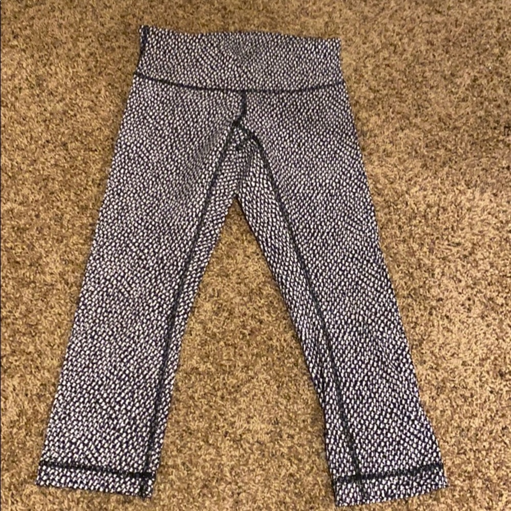 lululemon capri leggings